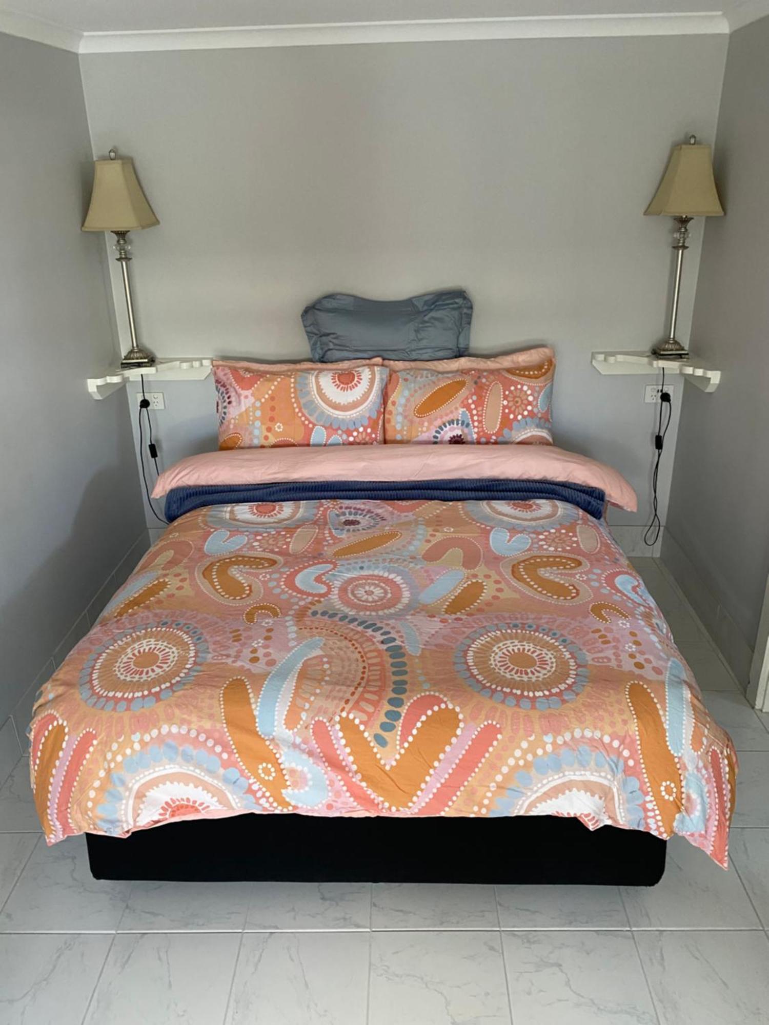 סוונסי Churchill'S B&B Twin Spa Getaway Studio מראה חיצוני תמונה