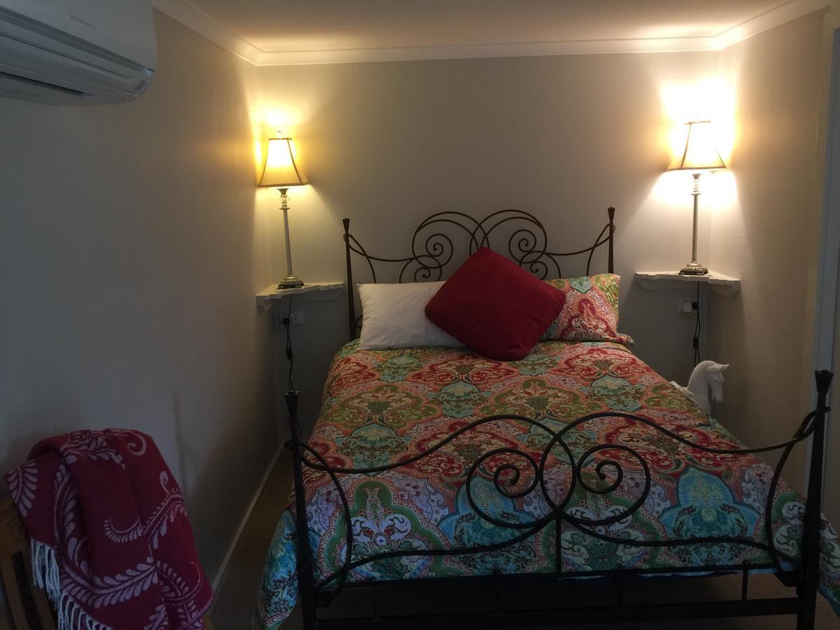 סוונסי Churchill'S B&B Twin Spa Getaway Studio מראה חיצוני תמונה